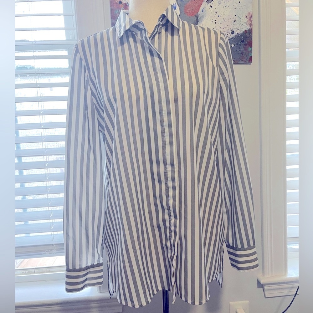 Ellen Tracy White and Gray Striped shirt - Picture 2 of 7
